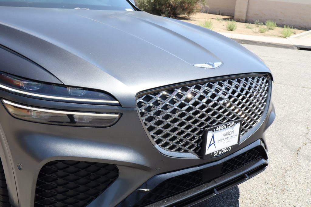 Used 2023 Genesis GV70 2.5T w/ Sport Prestige Package AWD/4WD image 9
