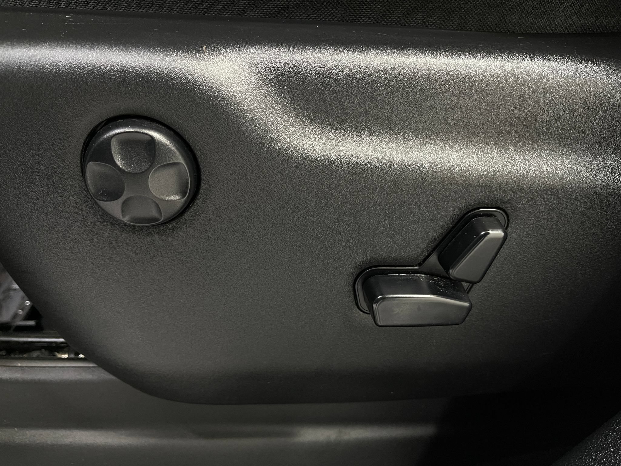 Used 2019 Jeep Grand Cherokee Trailhawk AWD/4WD image 17