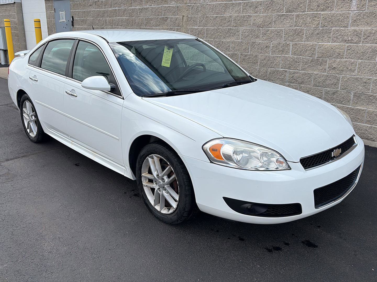 Used 2012 Chevrolet Impala LTZ image 2