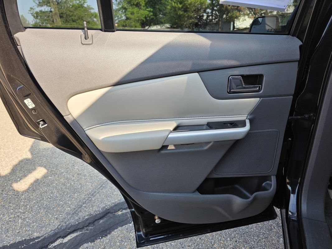 Used 2013 Ford Edge SEL AWD/4WD image 15