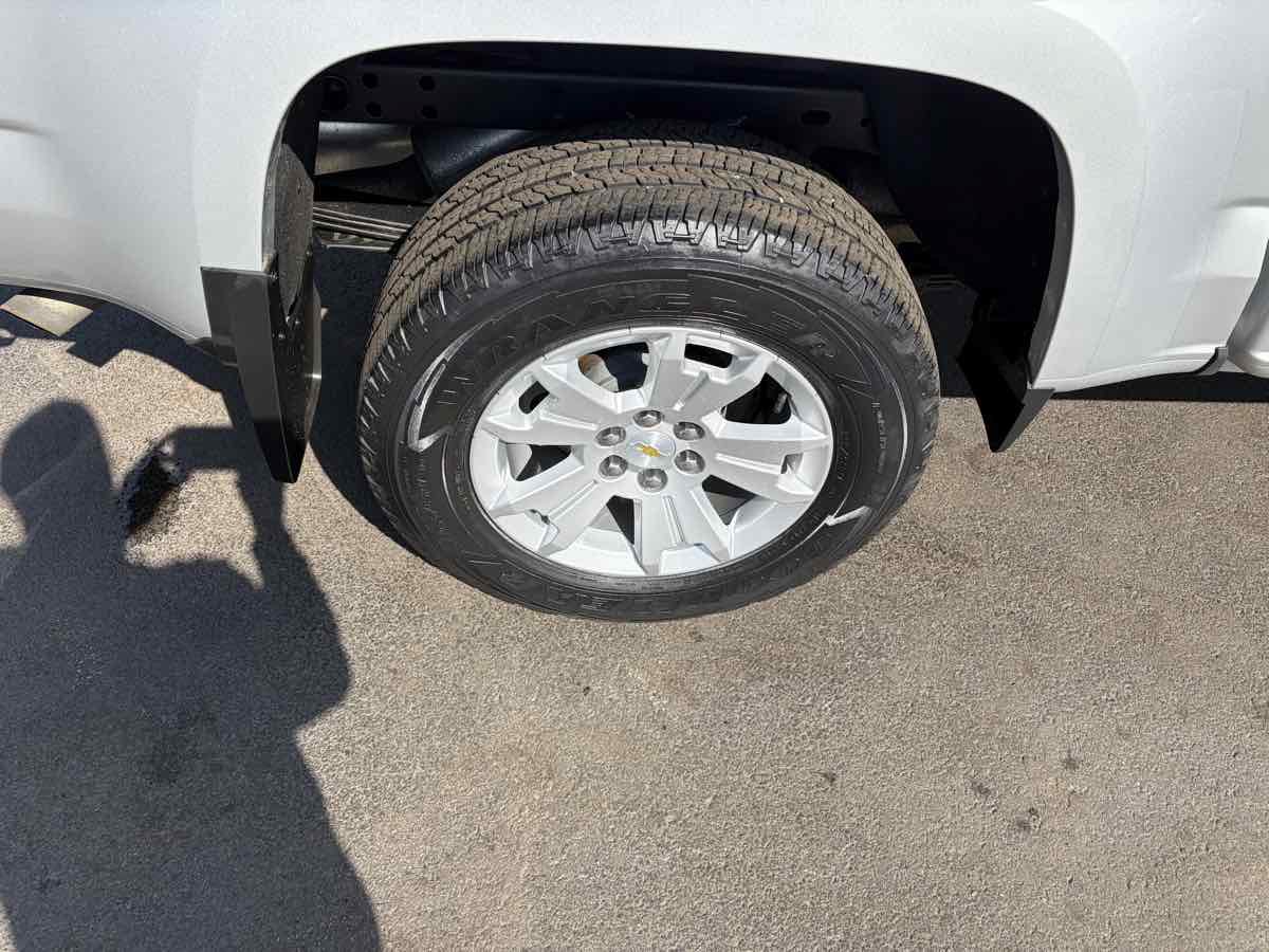 Used 2020 Chevrolet Colorado LT w/ Safety Package AWD/4WD image 32