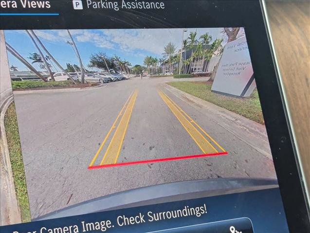 Used 2023 Mercedes-Benz GLC 300 4MATIC image 14