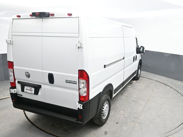 Used 2025 RAM ProMaster 2500 w/ Convenience Group image 24