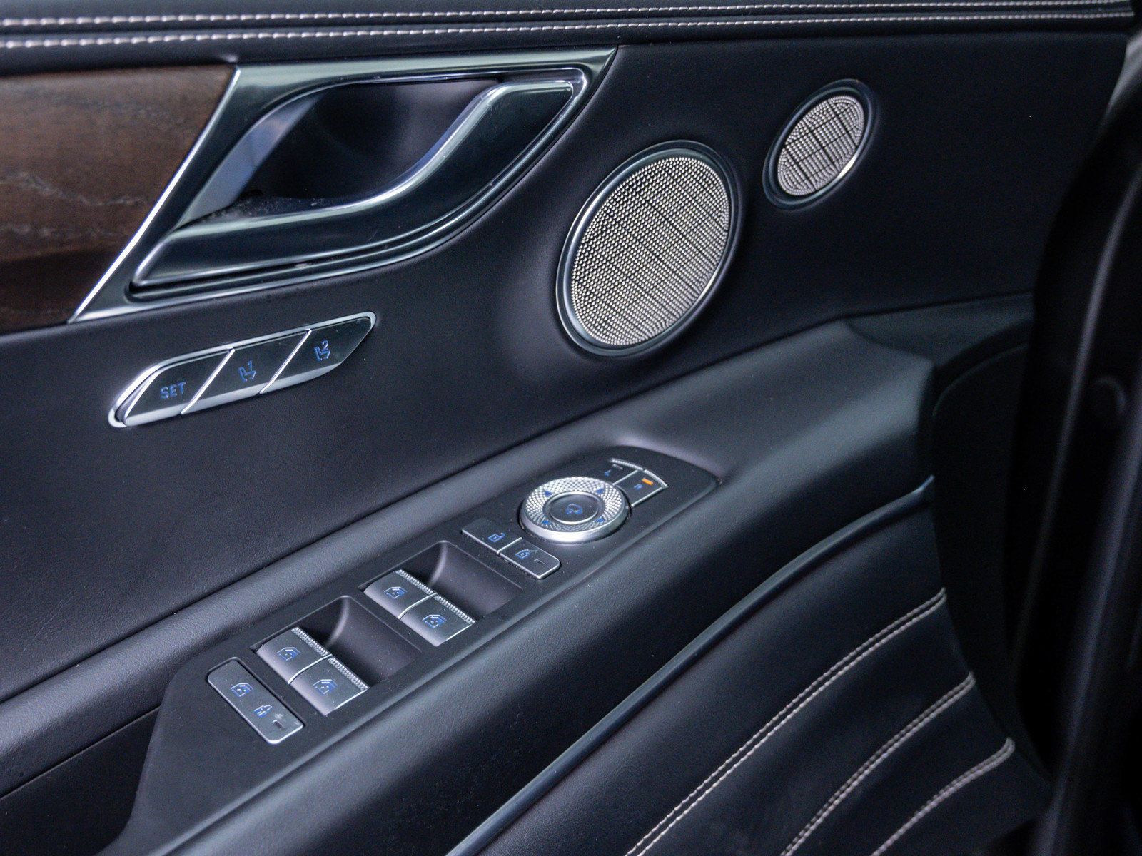 Used 2024 Genesis GV80 3.5T w/ Prestige Matte Package image 18