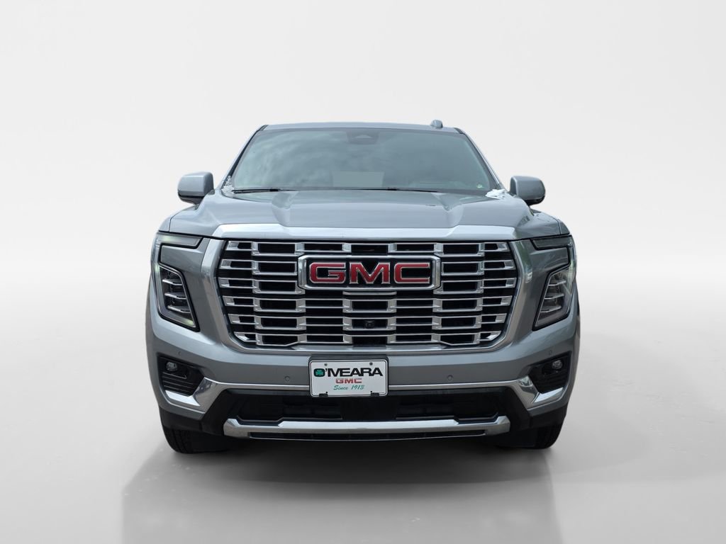 Used 2025 GMC Yukon XL Denali AWD/4WD image 8