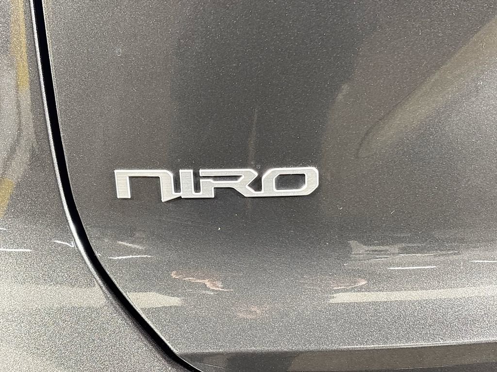 Used 2023 Kia Niro EX Touring FWD image 25