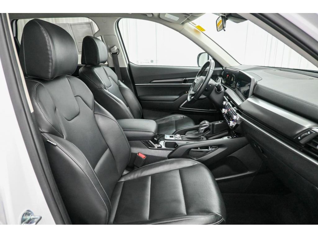 Used 2023 Kia Telluride S AWD/4WD image 16