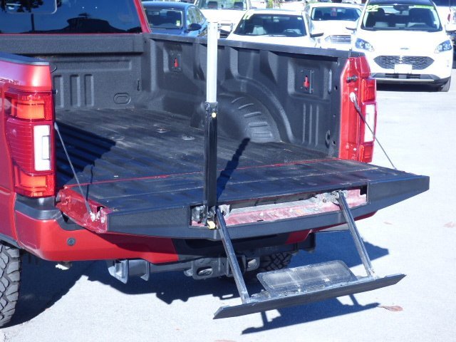 Used 2022 Ford F350 Platinum image 16