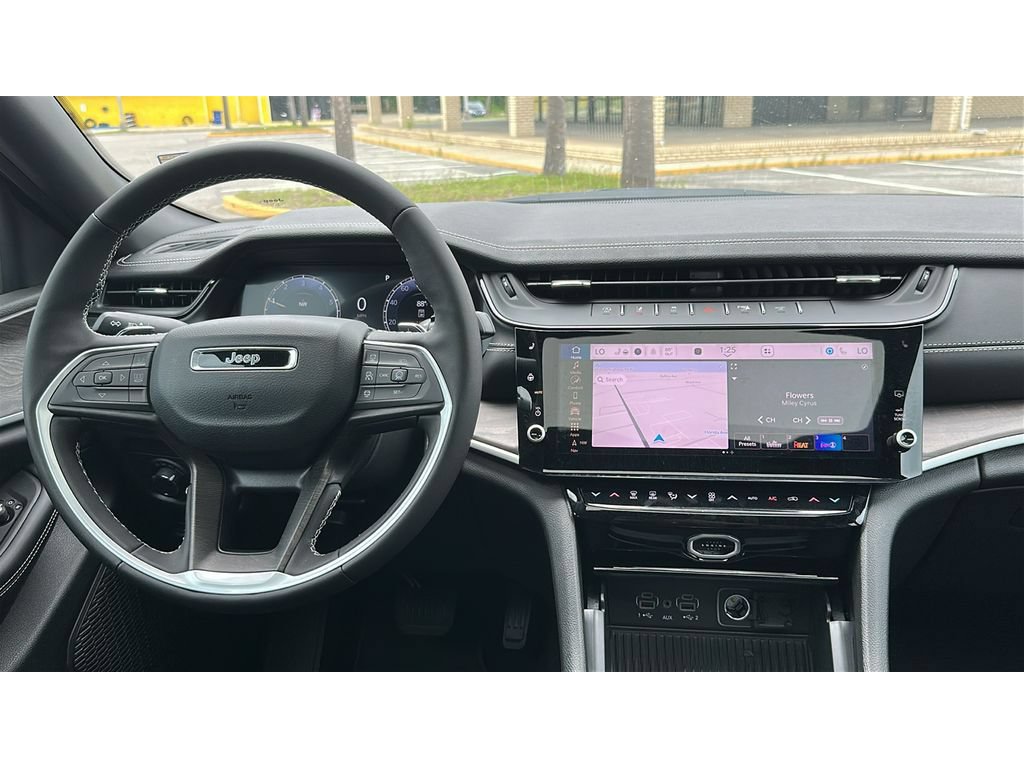 New 2026 Jeep Grand Cherokee L 2WD image 19