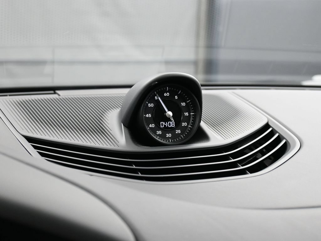Certified 2025 Porsche Taycan RWD image 20