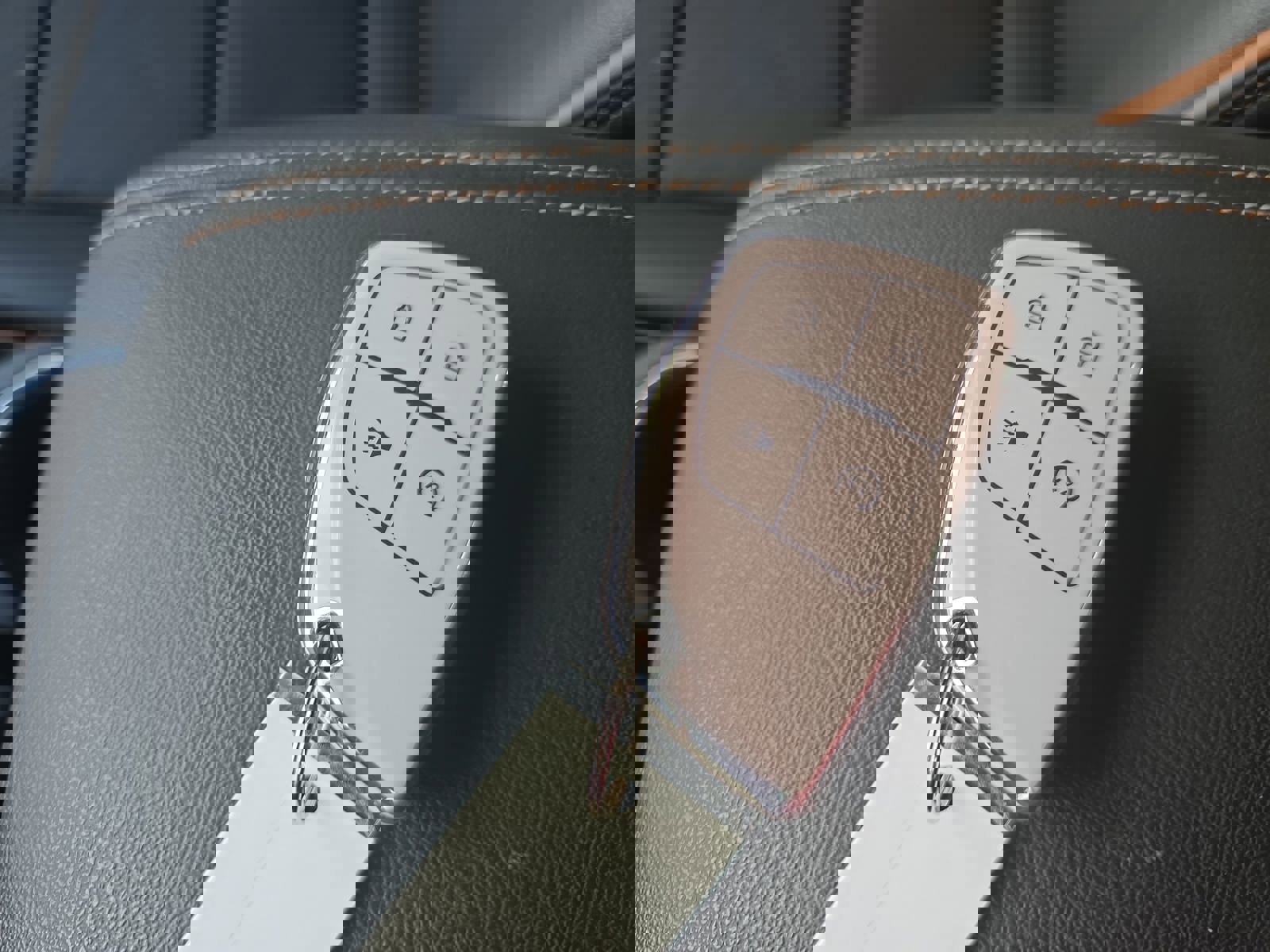 Used 2025 GMC Canyon AT4 w/ Nightfall Edition image 38