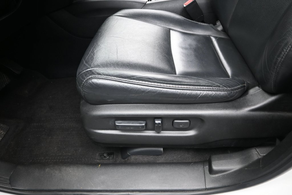 Used 2020 Honda Pilot Touring image 13
