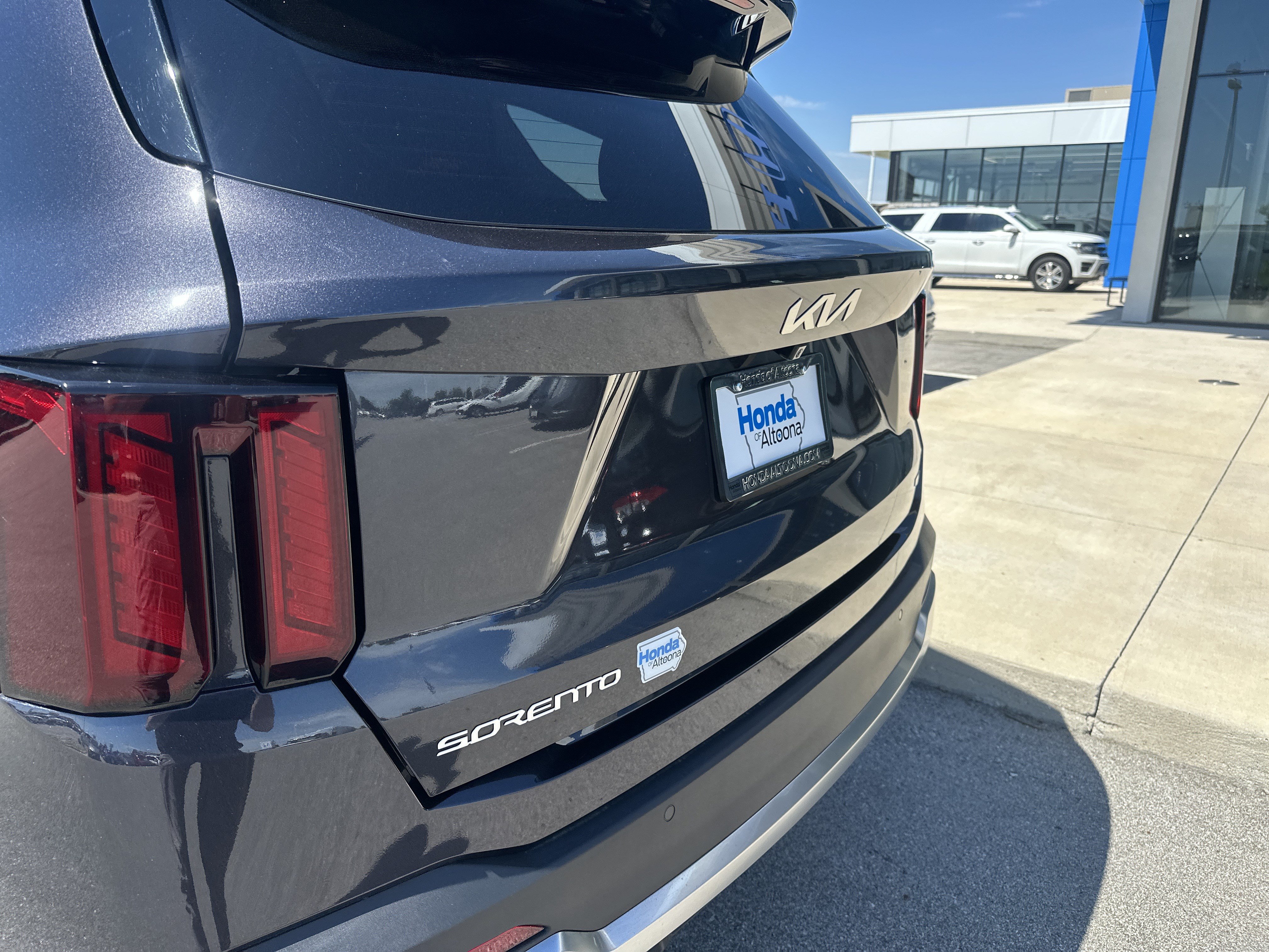 Used 2025 Kia Sorento X-Line EX AWD/4WD image 9