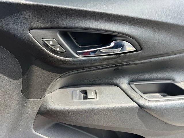 Used 2018 Chevrolet Equinox LT w/ Sun & Infotainment Package FWD image 33