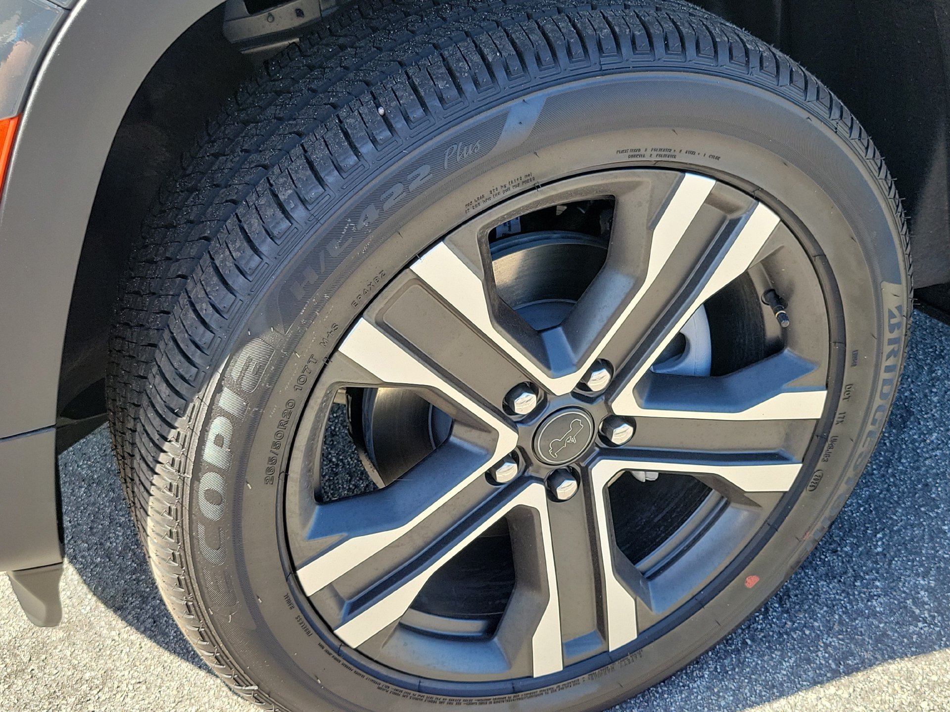 New 2027 Jeep Grand Cherokee Limited RWD image 5