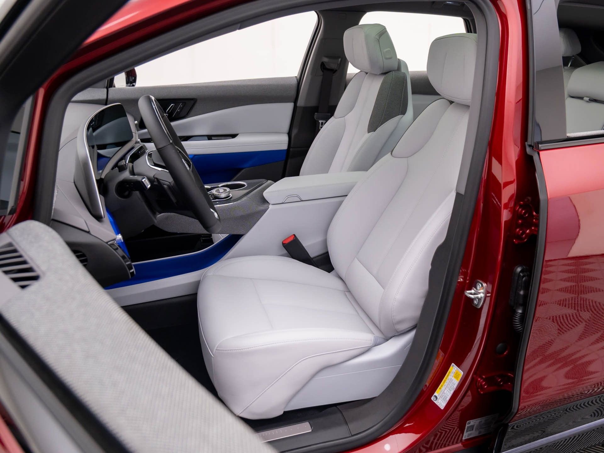 New 2026 Cadillac Optiq Sport 1 image 10