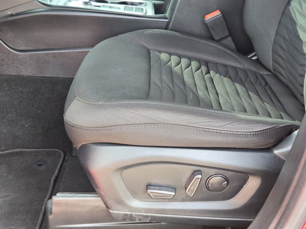 Used 2021 Ford Explorer XLT image 22