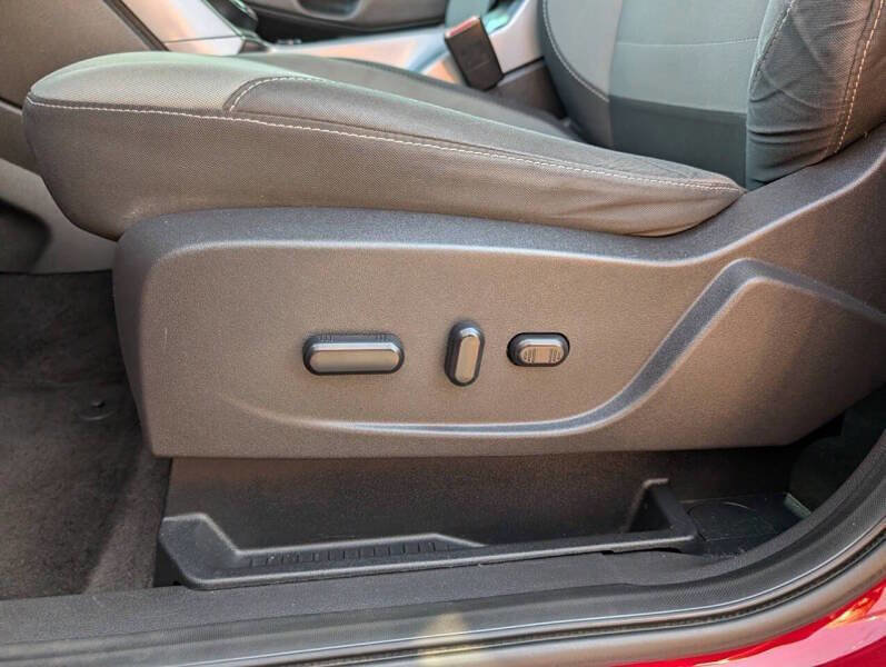 Used 2016 Ford Escape SE w/ Equipment Group 201A image 21