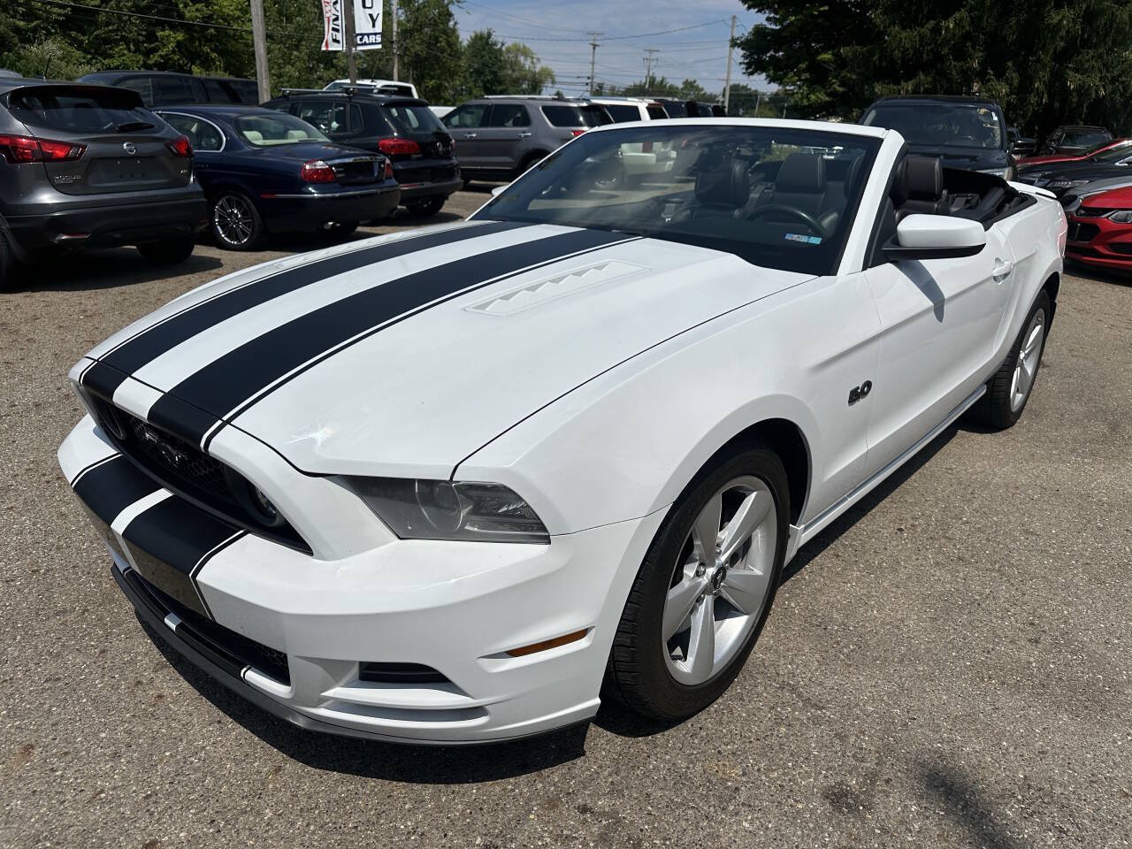 Used 2014 Ford Mustang GT Premium RWD image 2