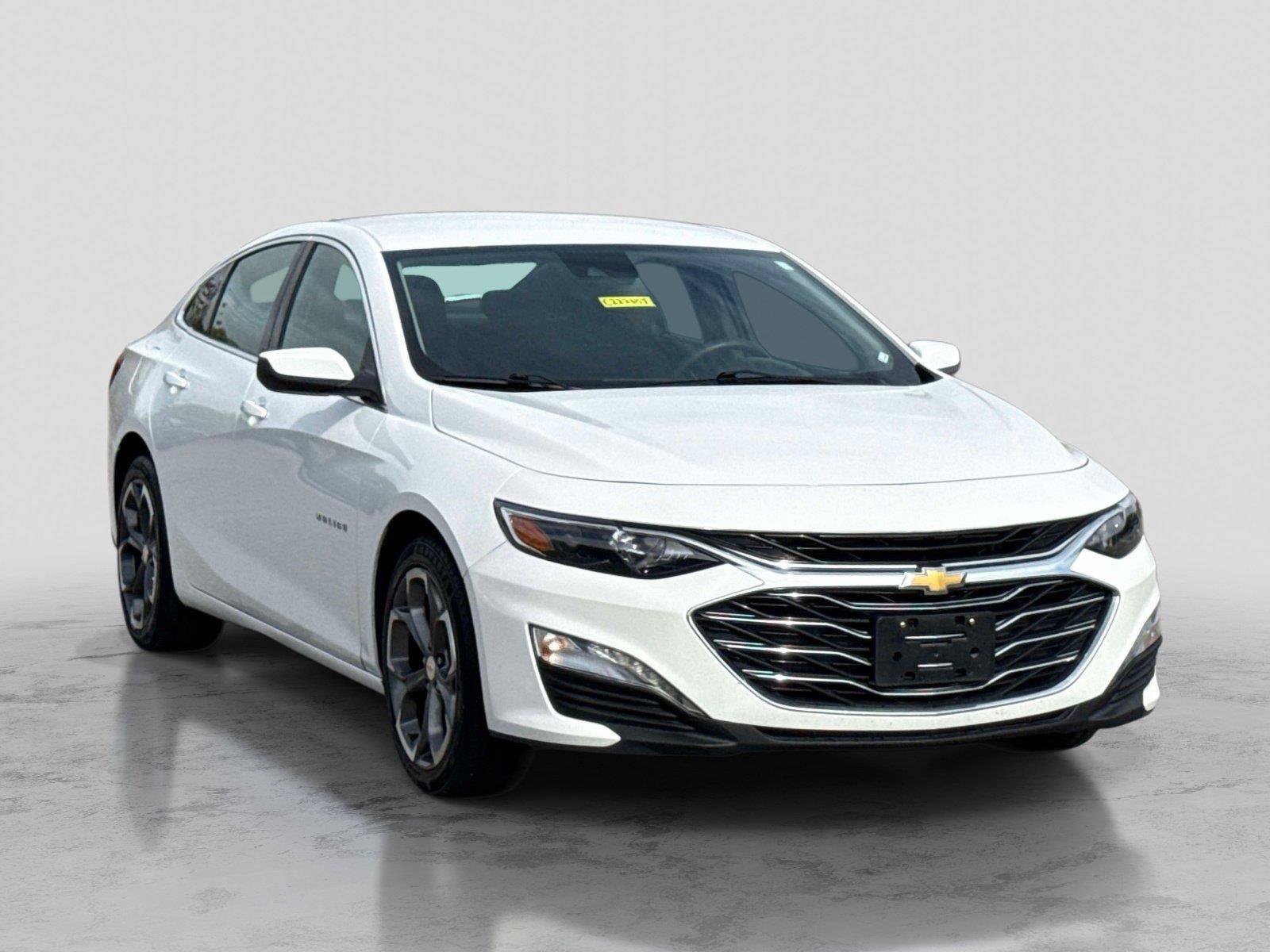Used 2024 Chevrolet Malibu LT FWD image 3