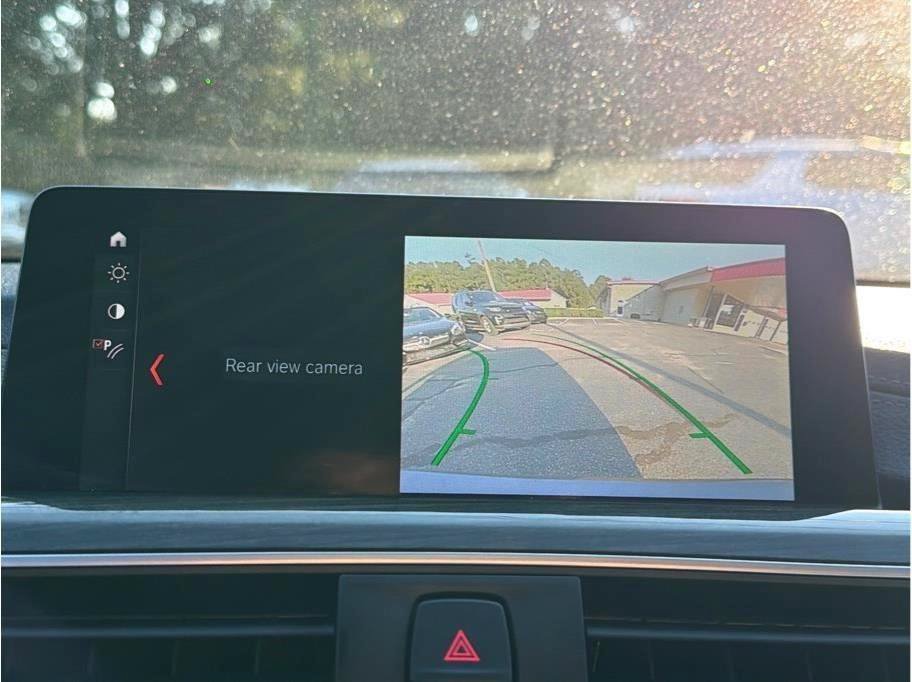 Used 2018 BMW 330i Sedan RWD image 21