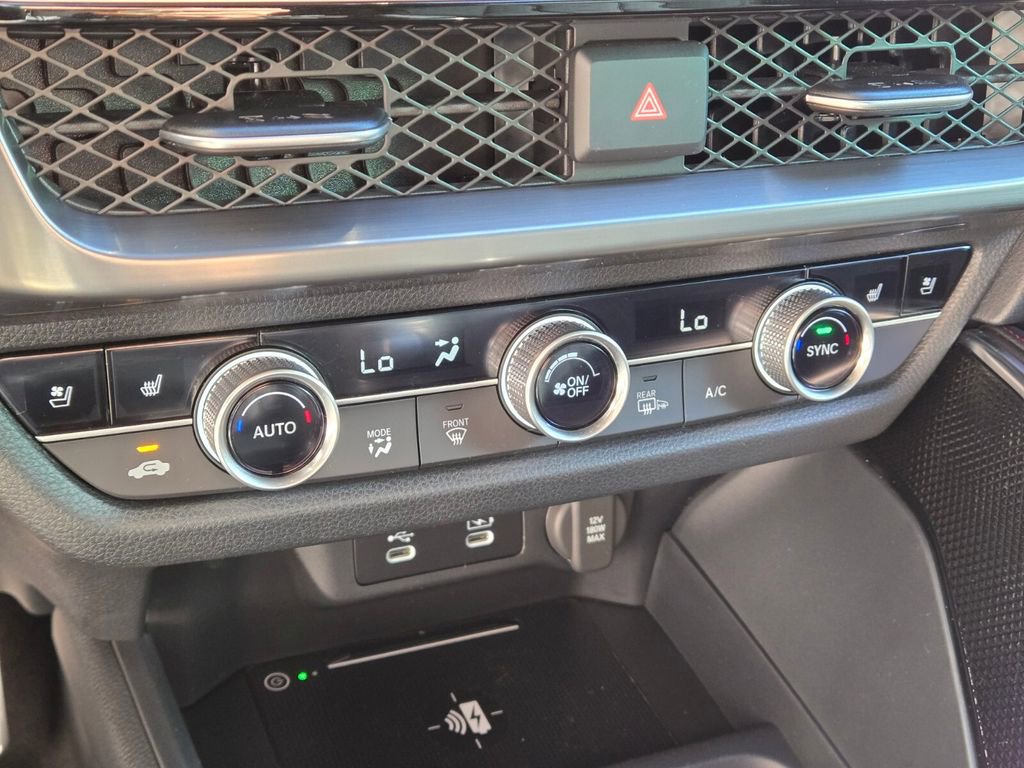 Certified 2025 Acura ADX A-Spec image 28