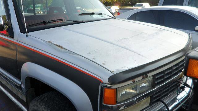 Used 1992 Chevrolet Silverado 2500 4x4 Regular Cab image 11