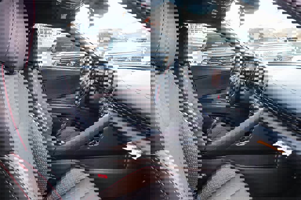 Used 2023 Hyundai Elantra N Line image 17