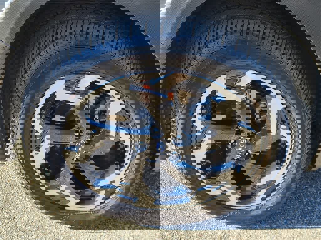 Used 2023 Subaru Crosstrek 2.5i Limited w/ Moonroof Package image 9