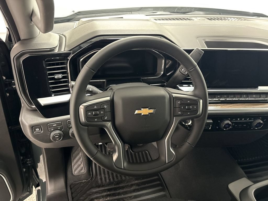 New 2026 Chevrolet Silverado 1500 LT AWD/4WD image 13