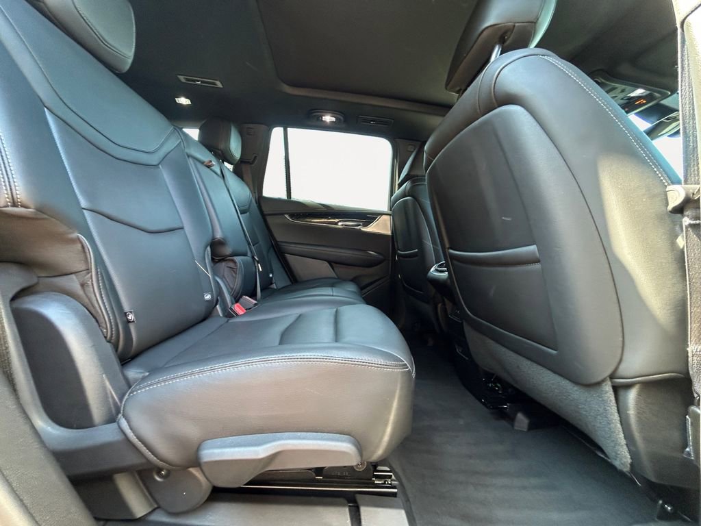 Used 2024 Cadillac XT6 Premium Luxury image 12