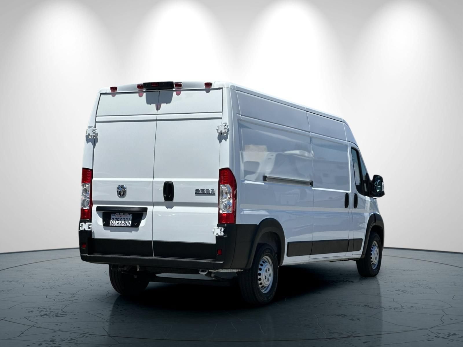 Used 2026 RAM ProMaster 2500 w/ Convenience Group FWD image 4