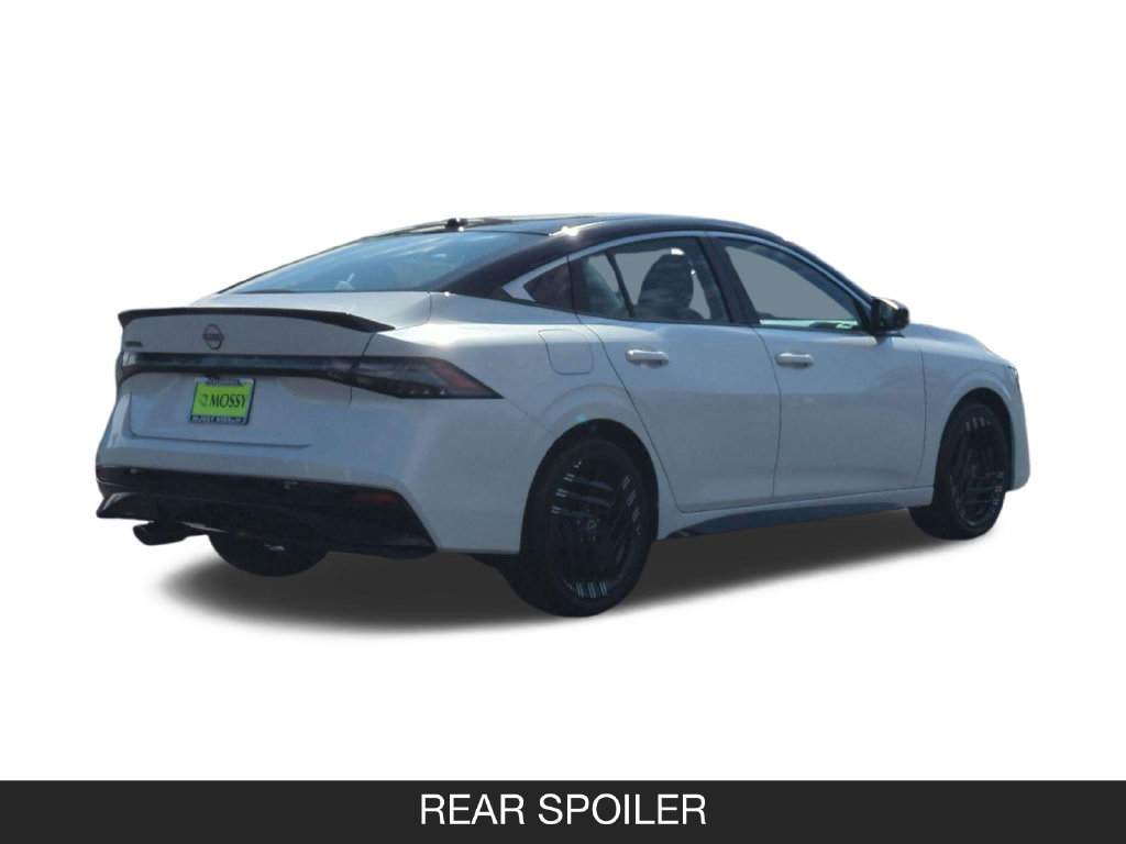 New 2027 Nissan Sentra SR FWD image 9