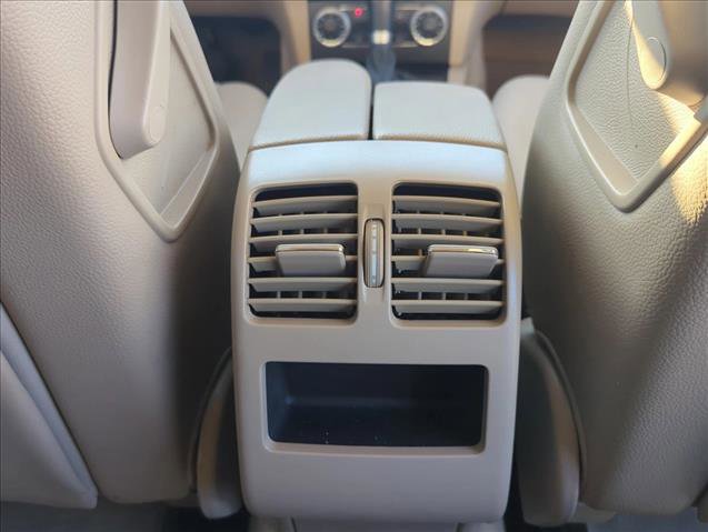 Used 2010 Mercedes-Benz GLK 350 4MATIC image 23