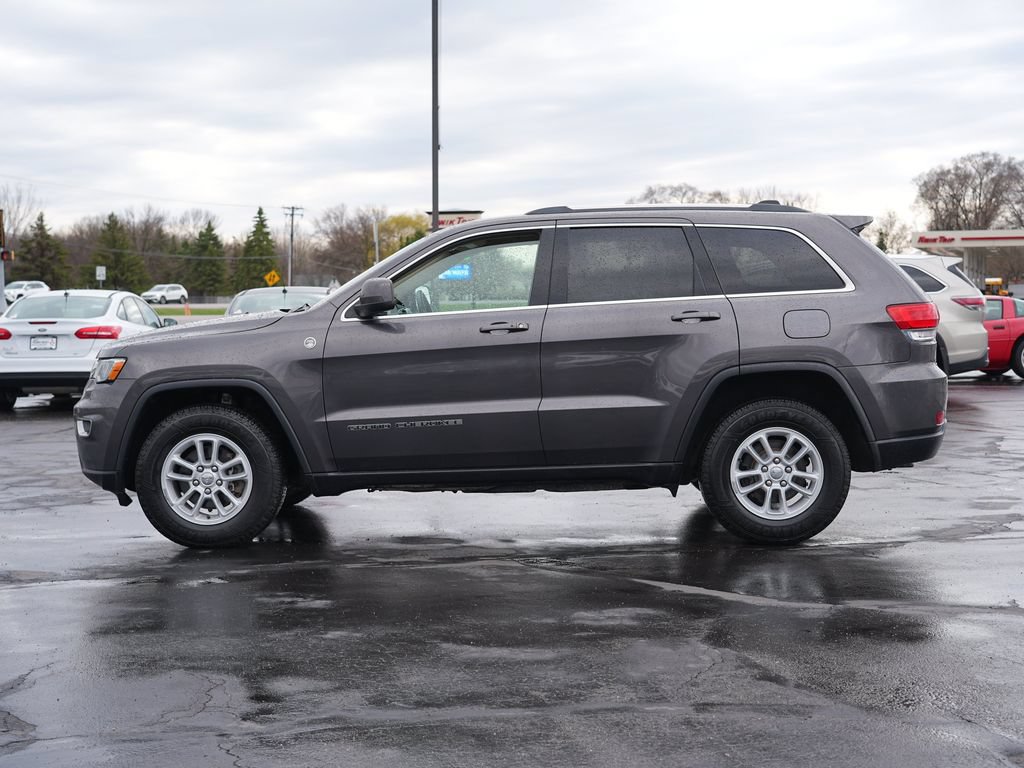 Used 2019 Jeep Grand Cherokee Laredo AWD/4WD image 6