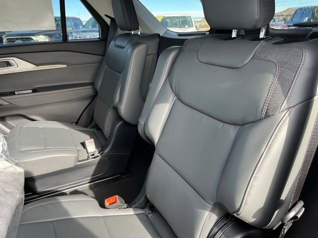 New 2026 Ford Explorer Active w/ Active Comfort Package image 15