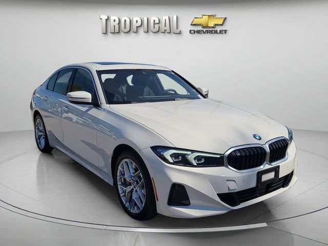 Used 2026 BMW 330i xDrive Sedan AWD/4WD image 4