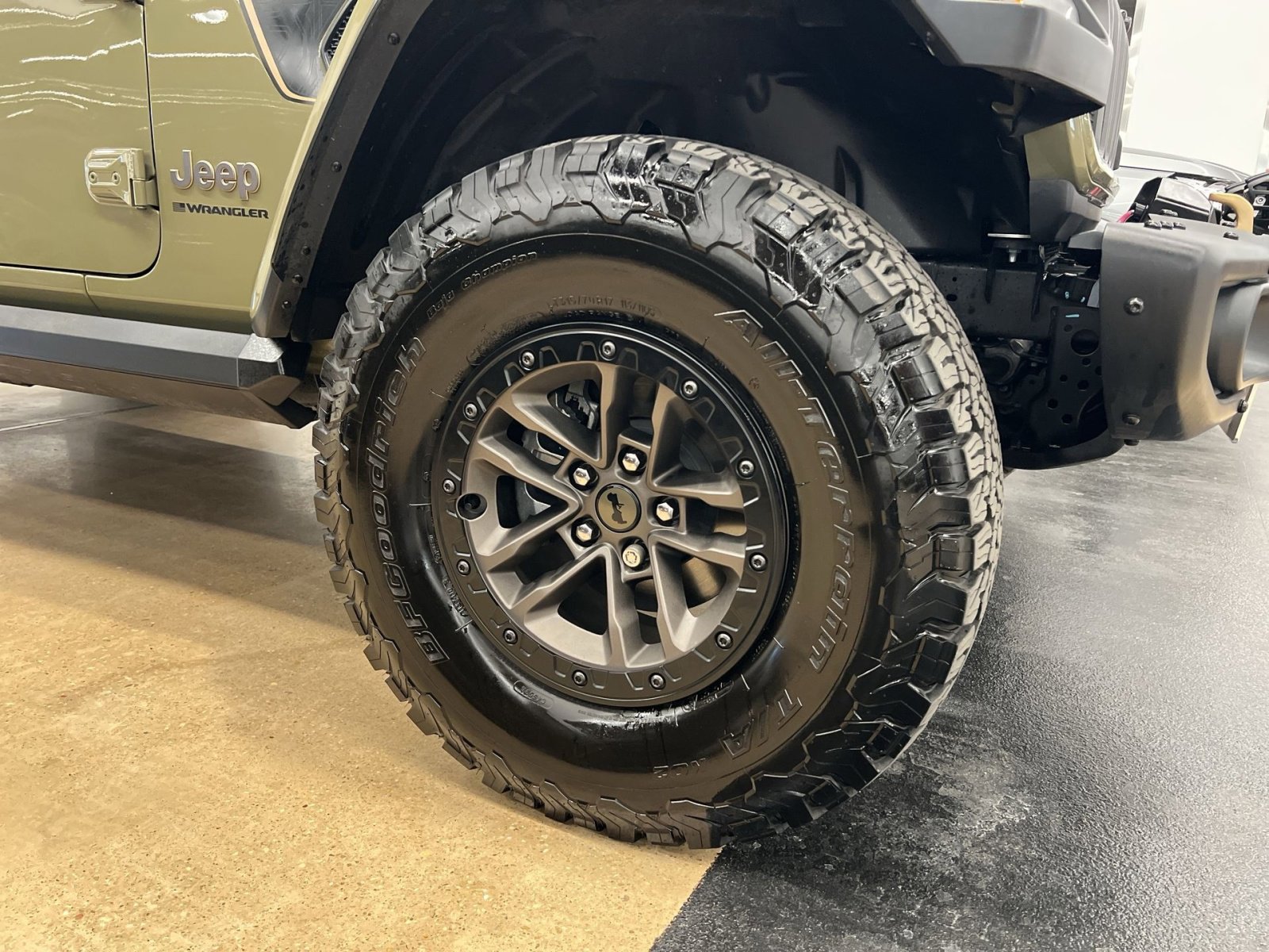 Used 2025 Jeep Wrangler Unlimited Rubicon 392 image 10