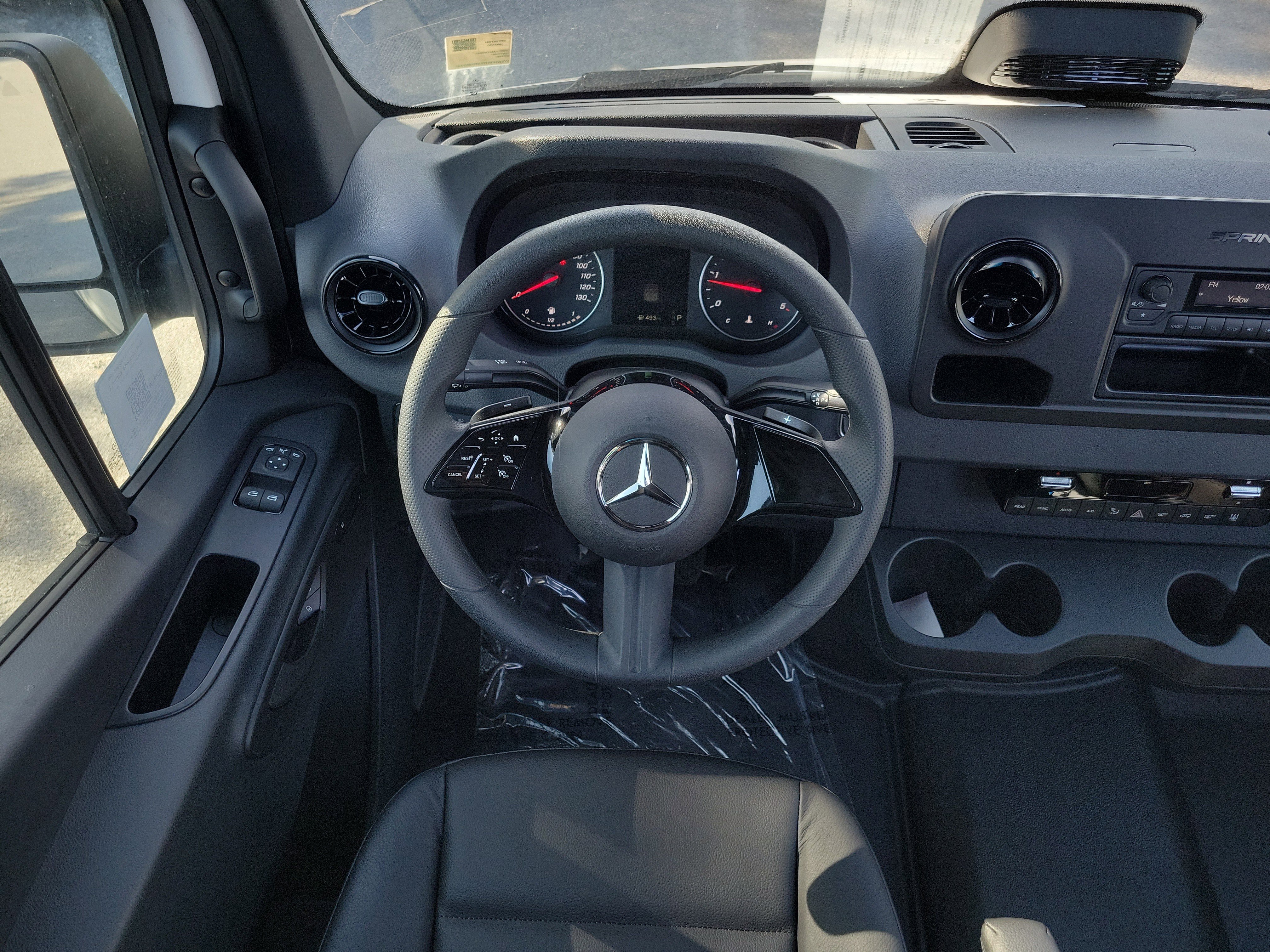 Used 2025 Mercedes-Benz Sprinter 2500 image 20