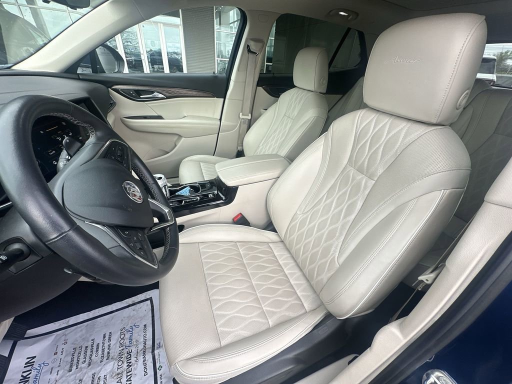 Used 2023 Buick Envision Avenir image 17