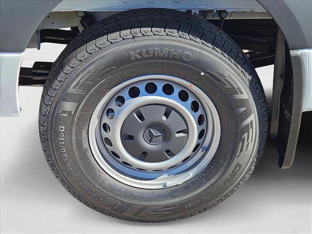 New 2025 Mercedes-Benz Sprinter 2500 image 9