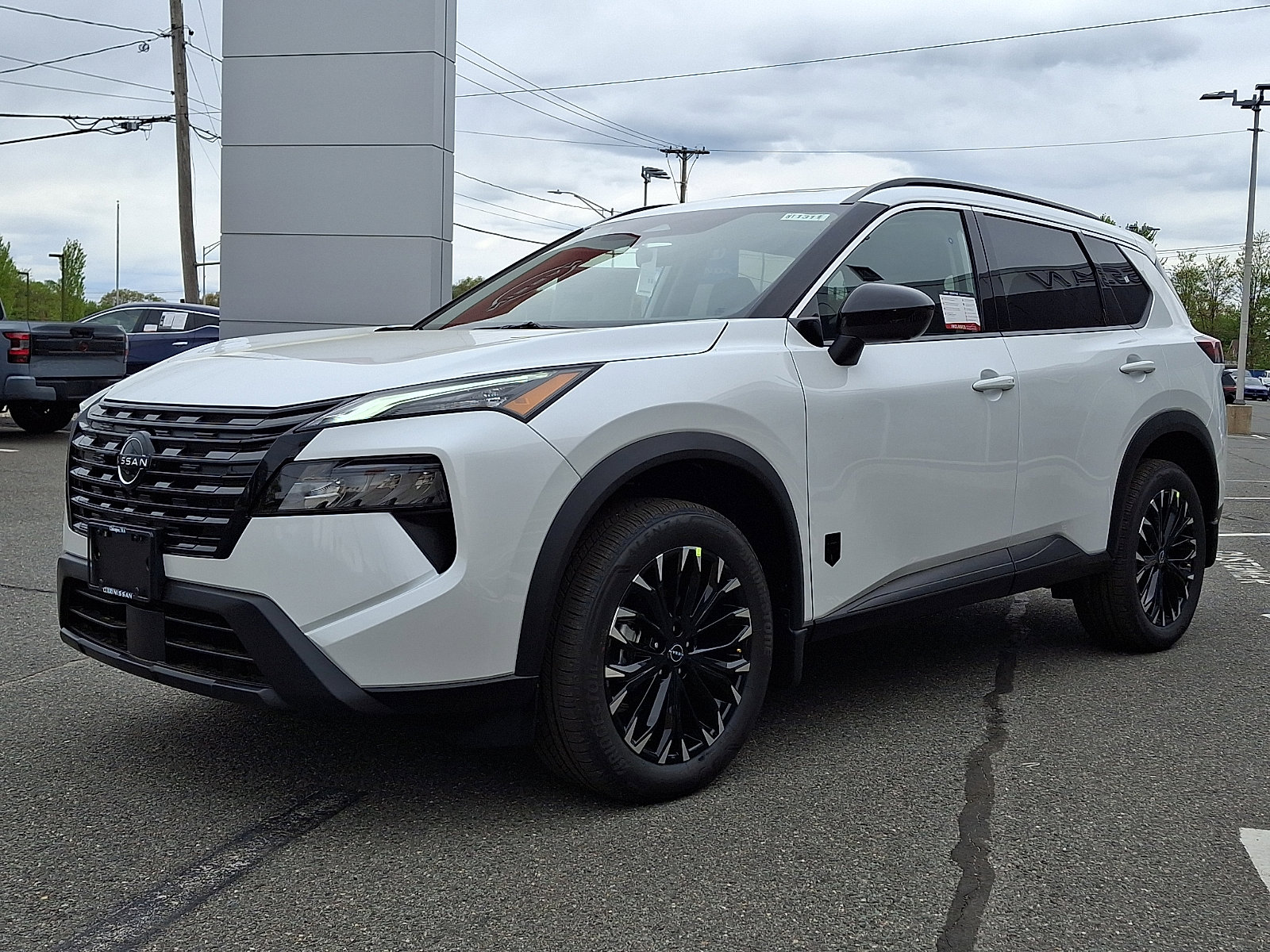 New 2026 Nissan Rogue SV AWD/4WD image 2
