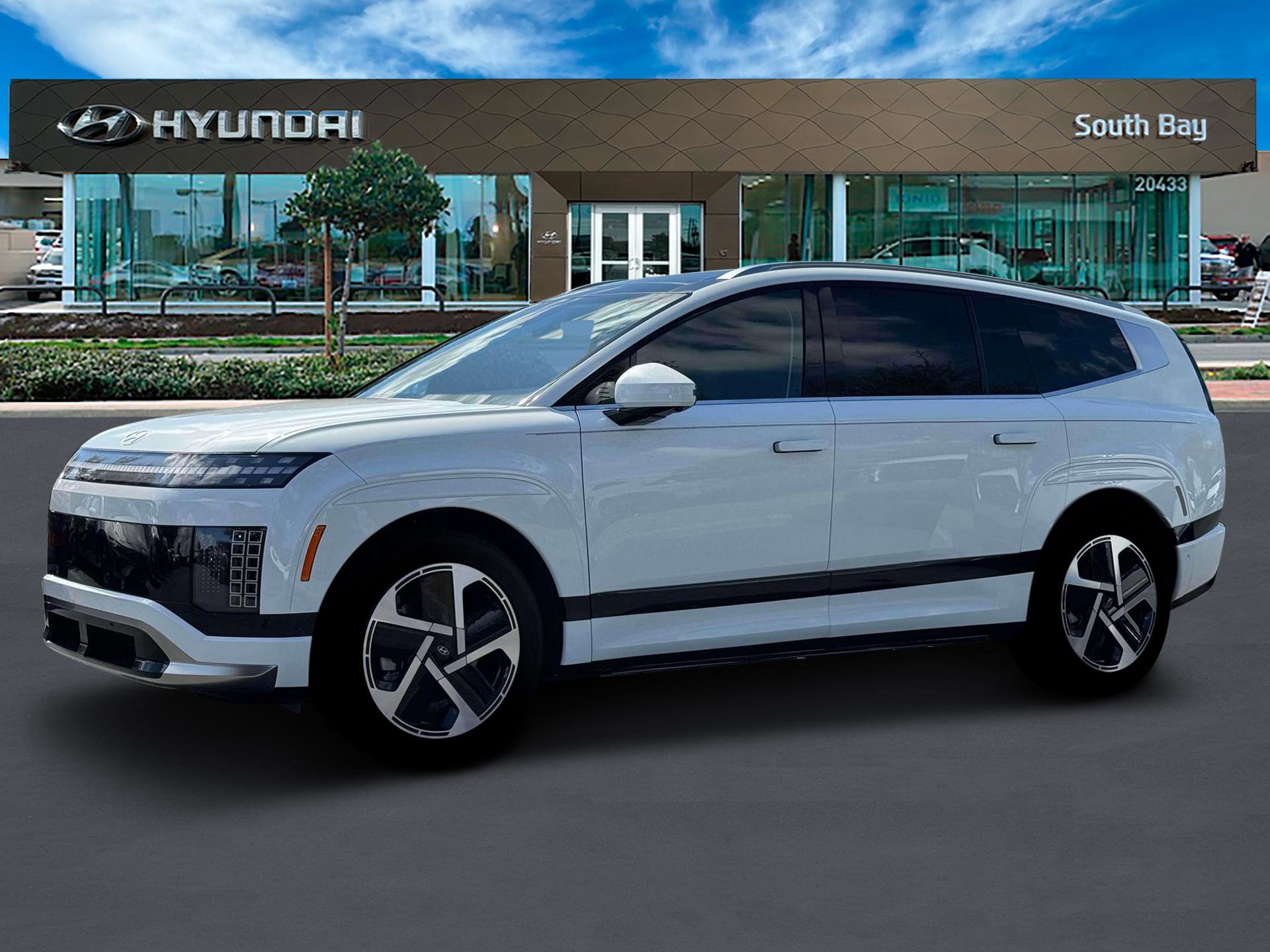 New 2026 Hyundai Ioniq 9 Calligraphy image 2