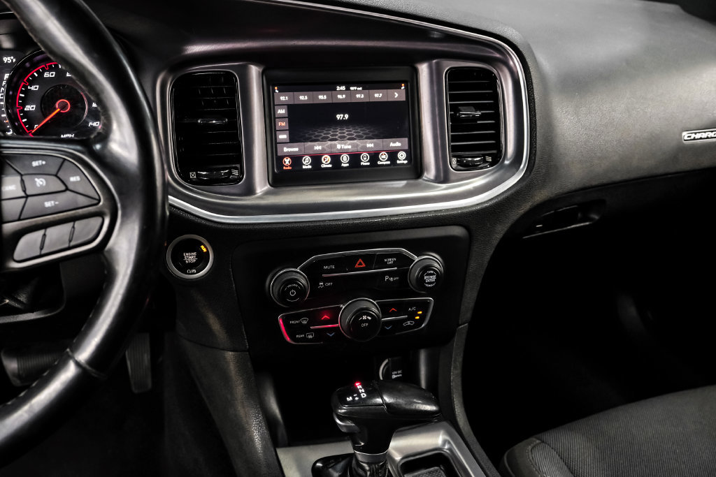 Used 2020 Dodge Charger SXT RWD image 20