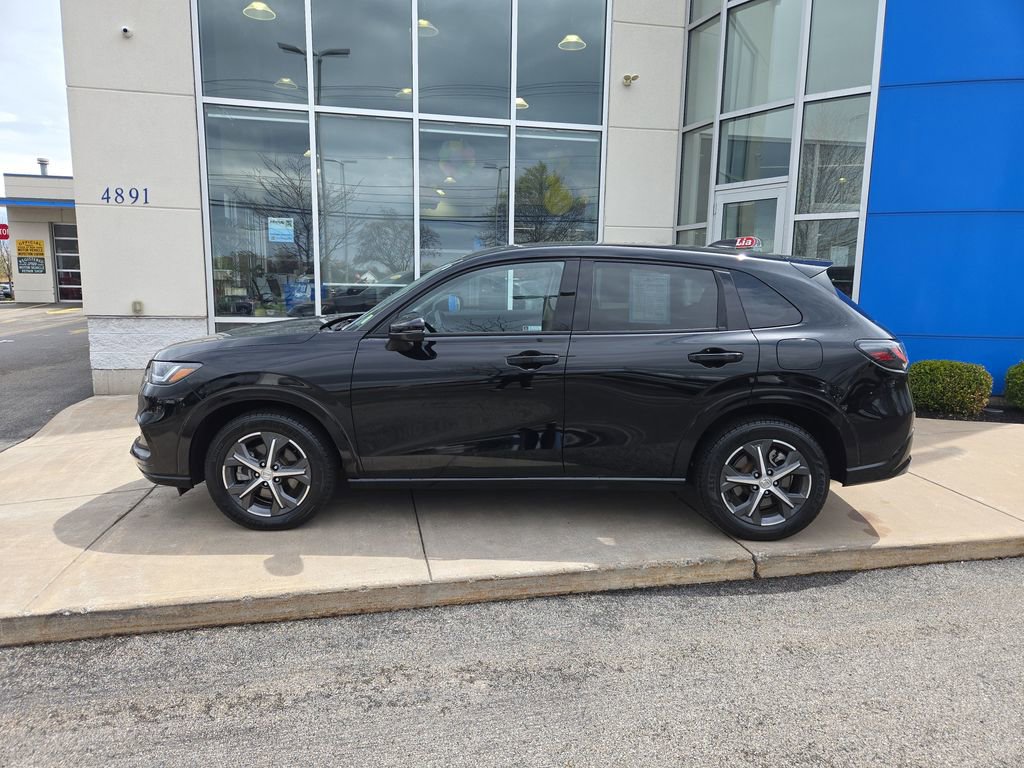 Certified 2024 Honda HR-V EX-L image 6