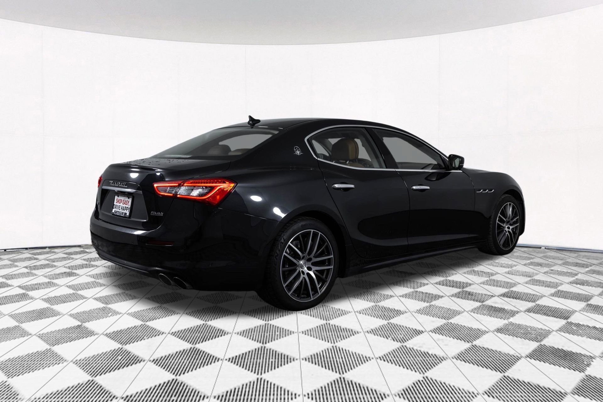 Used 2018 Maserati Ghibli S Q4 AWD/4WD image 19