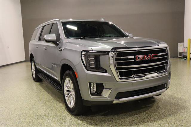 Used 2023 GMC Yukon XL SLT w/ Max Trailering Package image 1