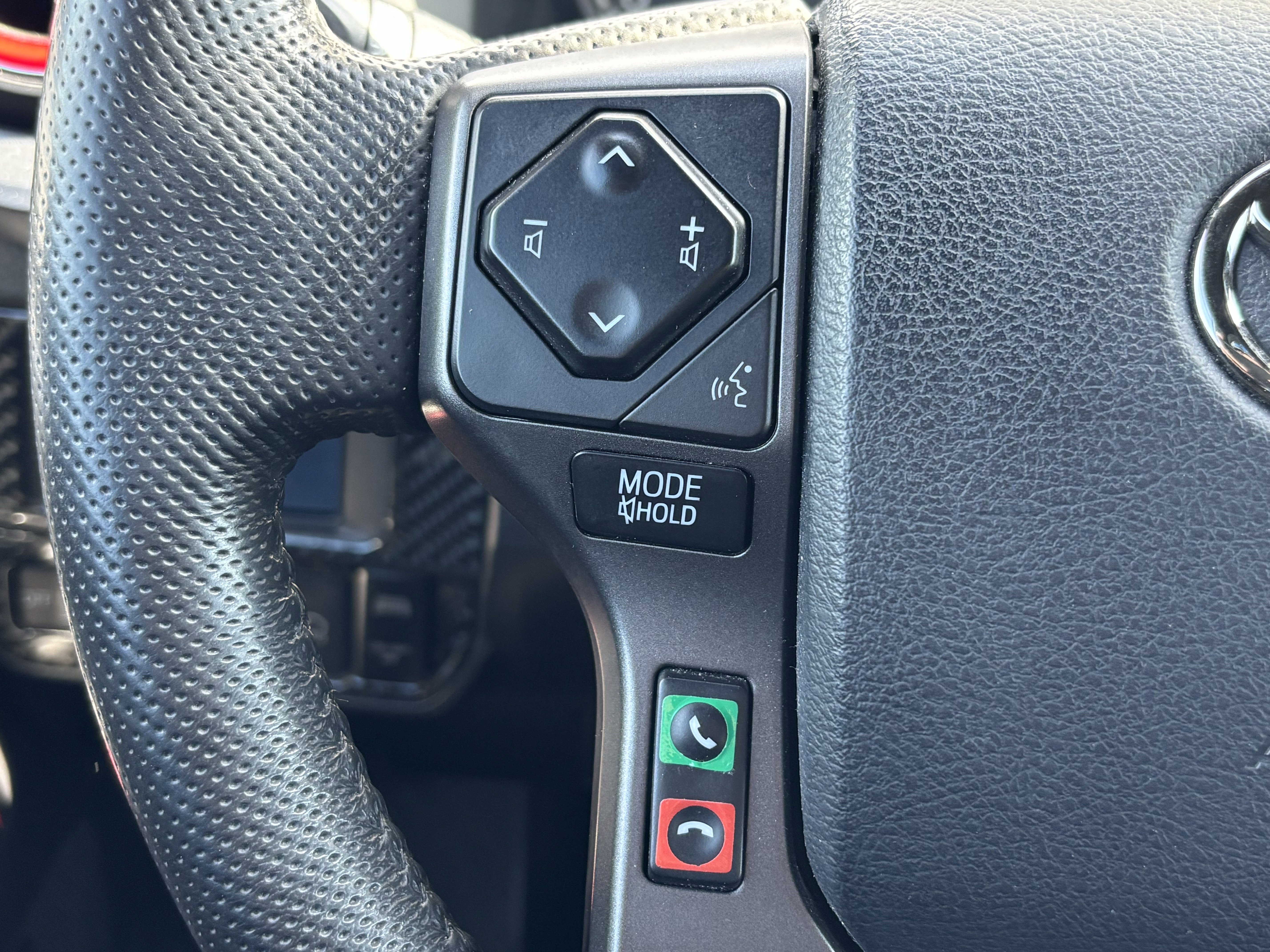 Used 2019 Toyota Tacoma TRD Sport image 19