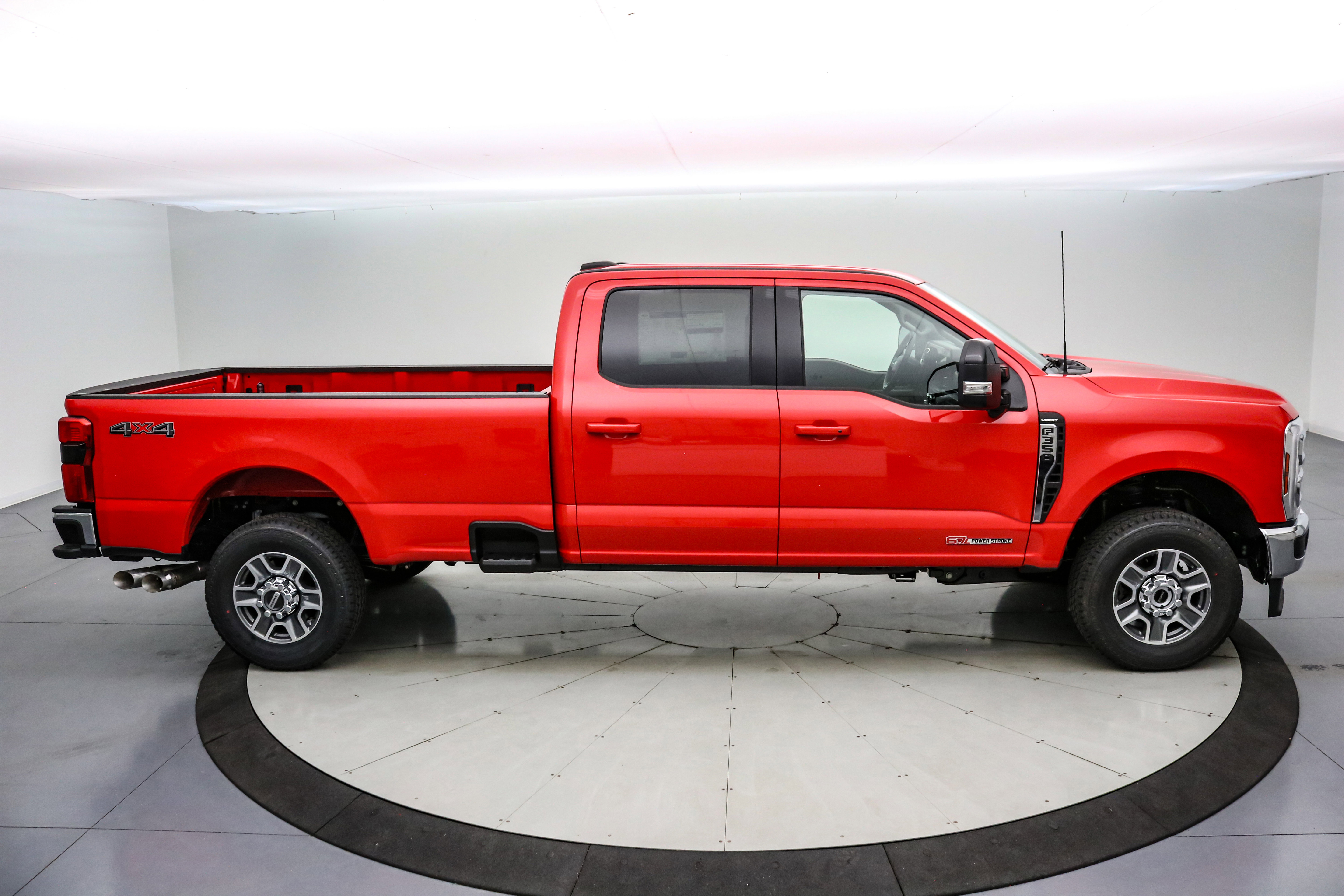 New 2026 Ford F350 Lariat image 3