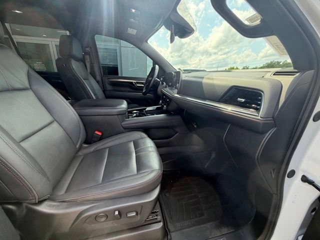 Used 2025 Chevrolet Tahoe RST w/ Comfort Package AWD/4WD image 22